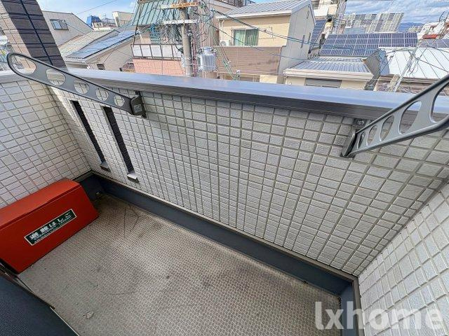 フローリッシュ正雀本町のバルコニー