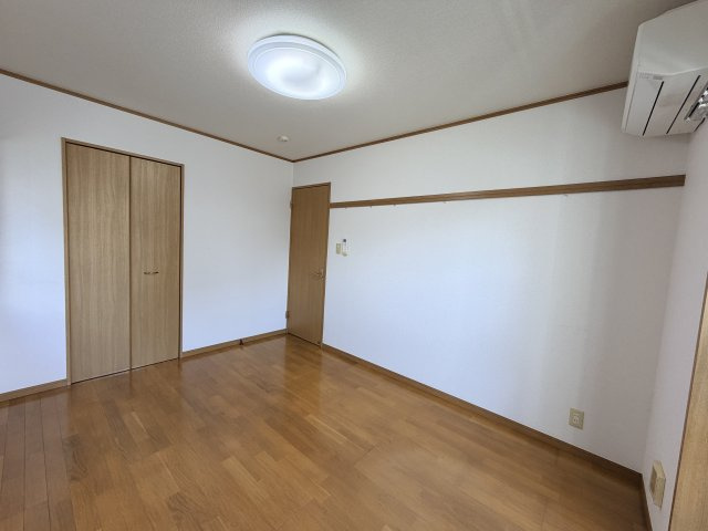 ウベファーストの洋室