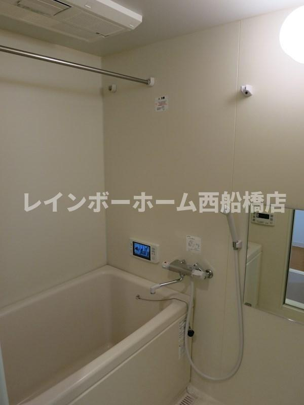 グランドゥール南行徳の浴室