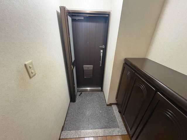 グリーンコーポ富田林の玄関