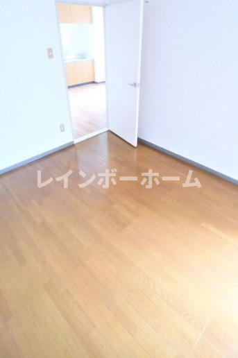 アルカディアしきの居間・リビング