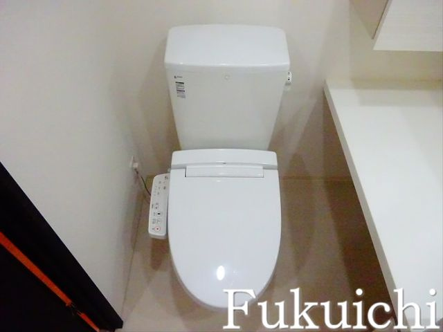 プレミアムコート都立大学のトイレ