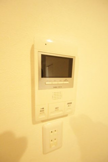 【セキュリティ】 | クレアドミール鴻巣 | ※同タイプの別の部屋の写真です。