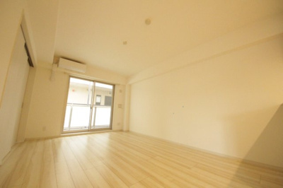 【居間・リビング】 | クレアドミール鴻巣 | ※同タイプの別の部屋の写真です。