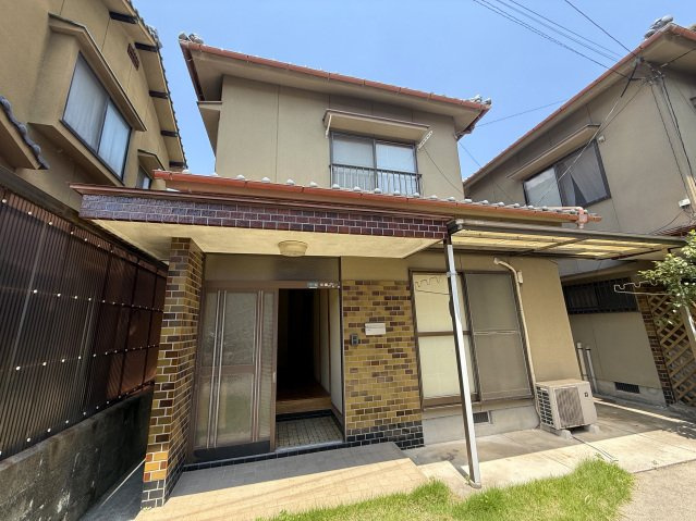 呉市広三芦２丁目の一戸建て