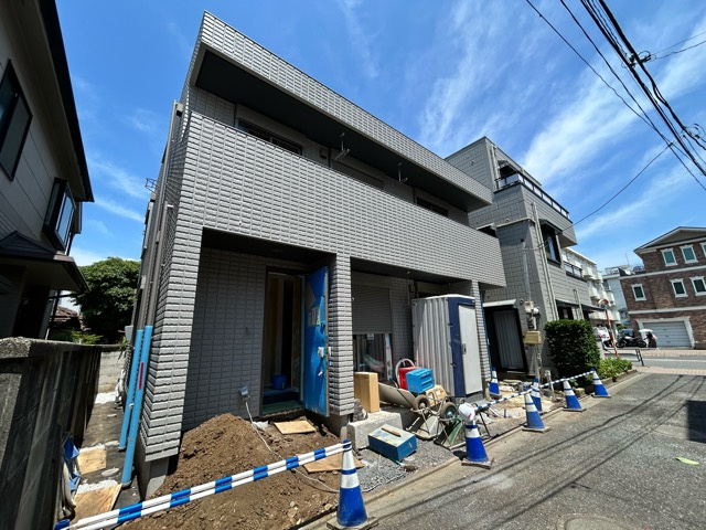 三鷹市下連雀６丁目の賃貸マンションの外観