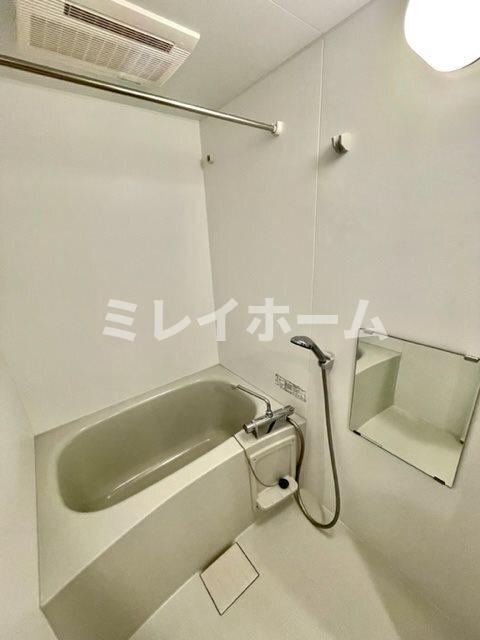 ラクラス旗の台の浴室