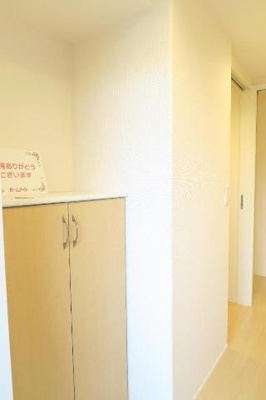 【玄関】 | クレシア姪浜
