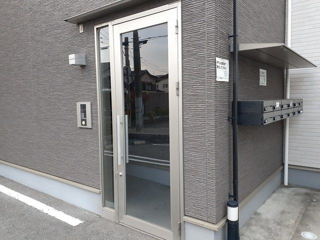 ラウレア宇治のエントランス