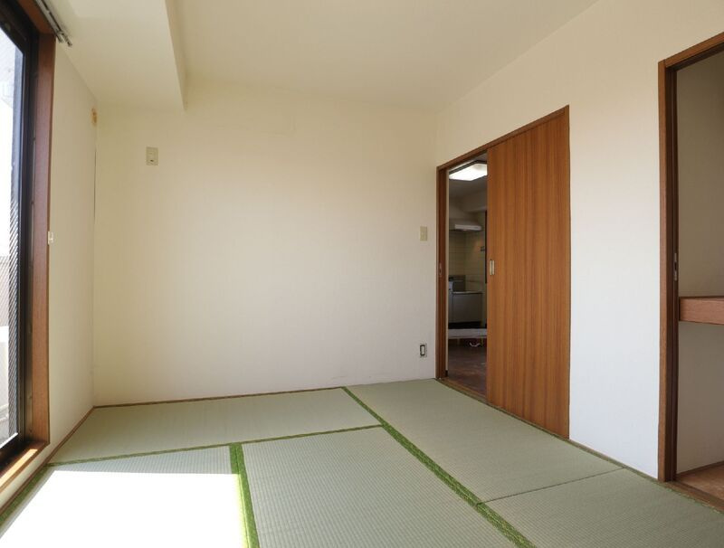横浜市旭区本村町の賃貸マンションの寝室