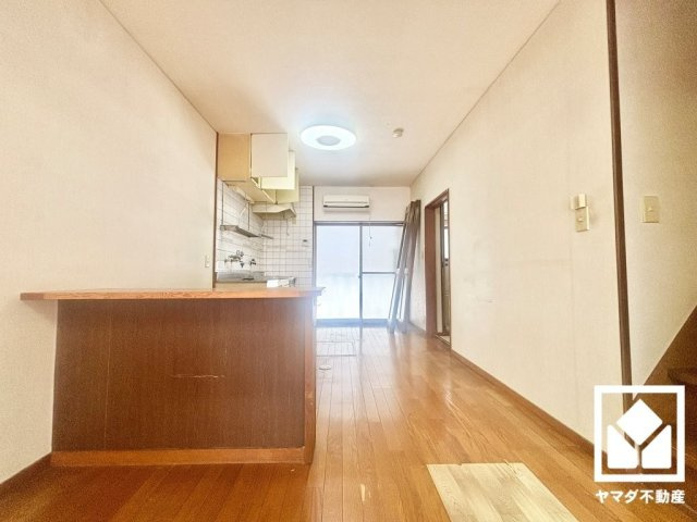 宇治市小倉町山際の居間・リビング