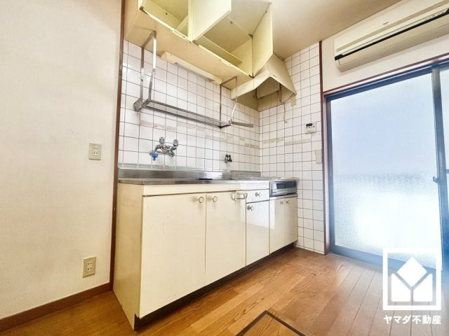宇治市小倉町山際のキッチン
