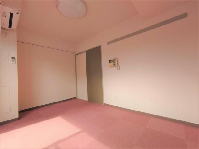 川崎市多摩区登戸の賃貸マンションの居間・リビング