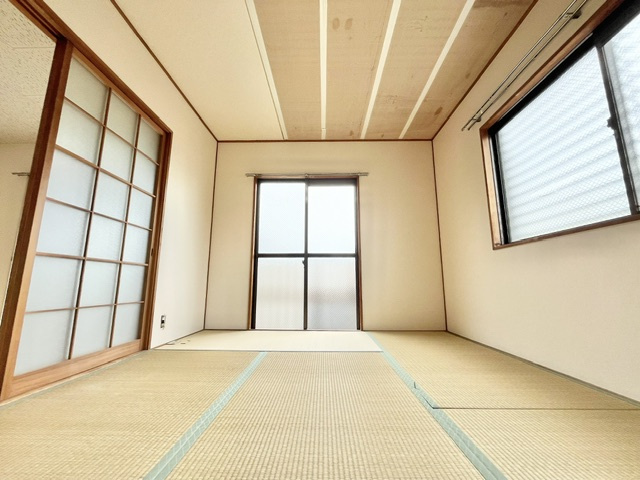 サンハイム千代田壱番館の和室