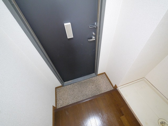 レオパレスイケダの玄関|毎日通る玄関はこちらです