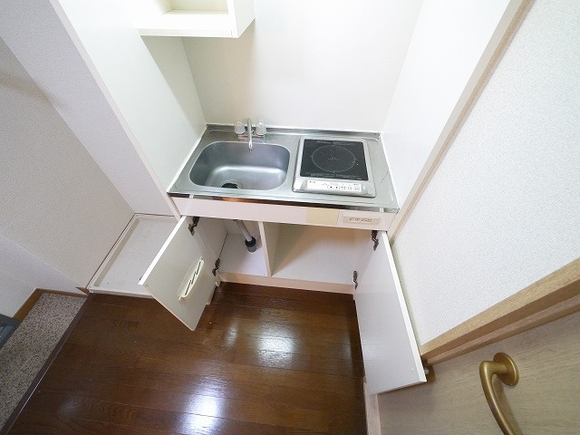 レオパレスイケダのキッチン|使いやすいキッチンです