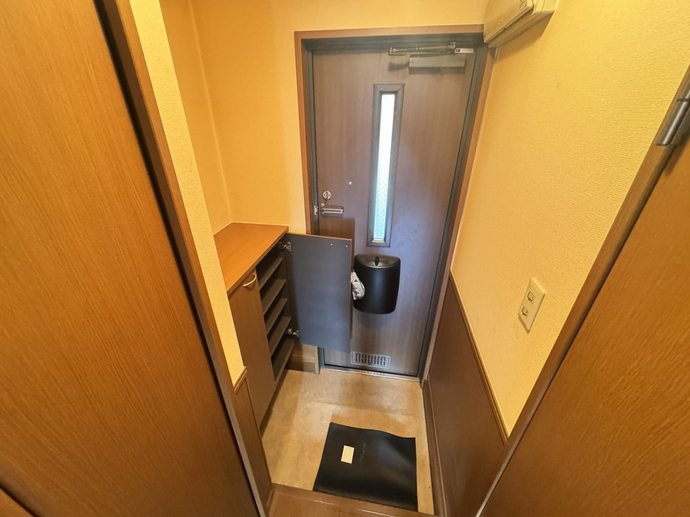 サンクレール志紀の玄関