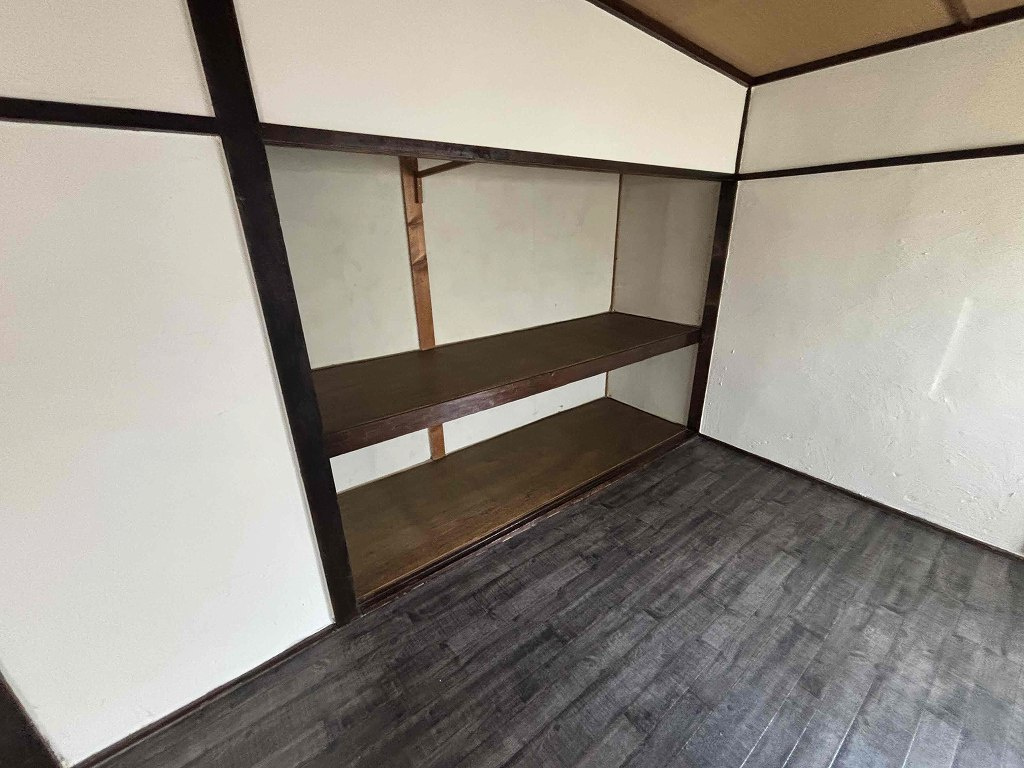 高丸7丁目戸建の収納