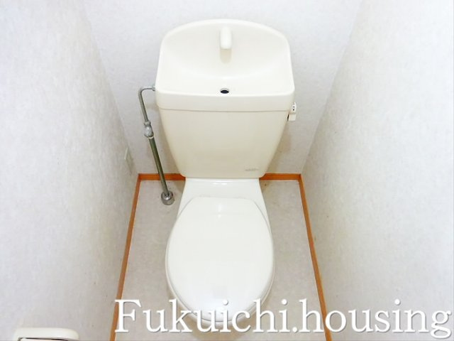 クレセント経堂のトイレ