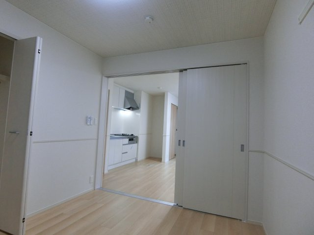 【寝室】 | ディアコート　加守