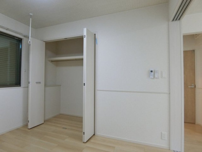 【洋室】 | ディアコート　加守