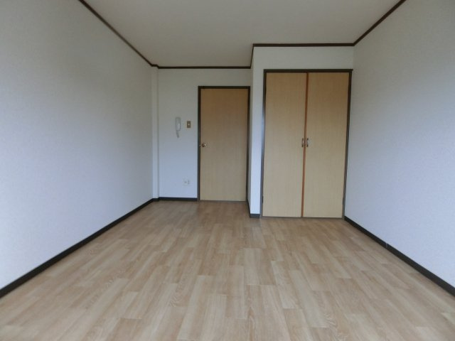 【居間・リビング】 | グリーンパレス