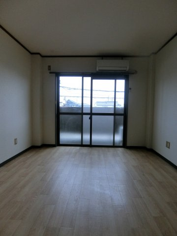 【洋室】 | グリーンパレス