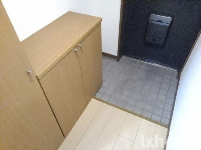 コスモスシンコの玄関