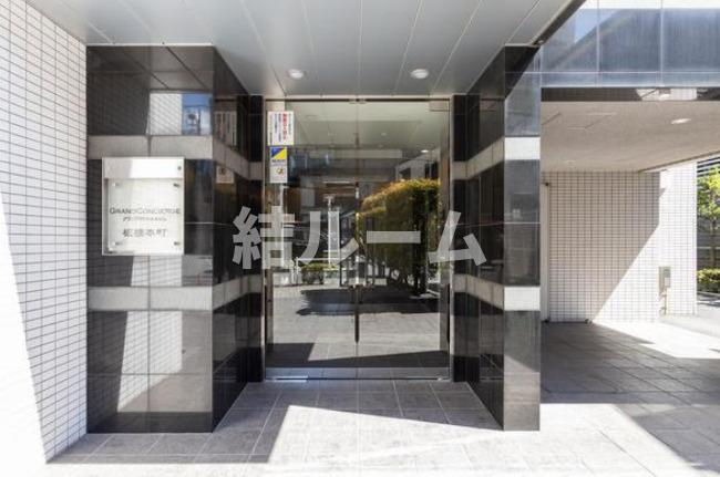 板橋区清水町の賃貸マンションのエントランス