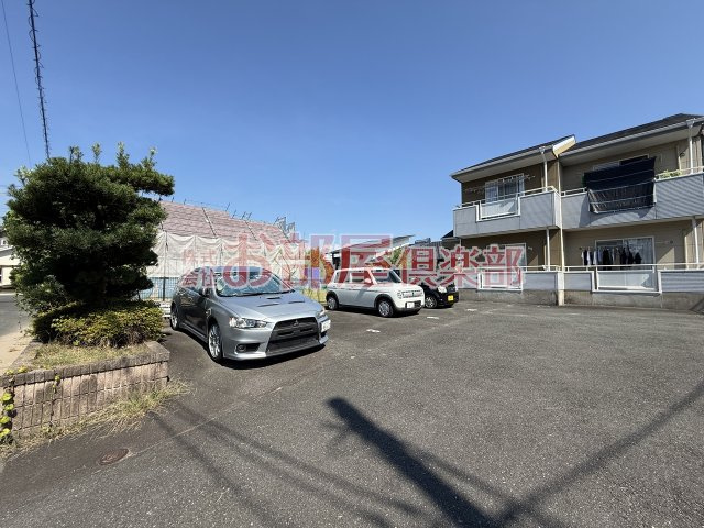 サンハイツ小森野Ⅱの駐車場|駐車場完備です