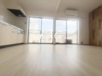 【居間・リビング】 | Ａｃｃｏｌｔａ | 洋室のお部屋です。