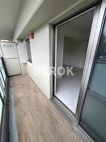 福岡市中央区六本松３丁目の賃貸マンションのバルコニー