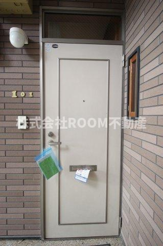 アンティックペットワンの玄関