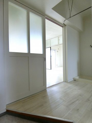 【玄関】 | ビレッジハウス秋喜2号棟 | 1-208の写真（間取同タイプ：イメージ）
