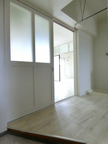 【玄関】 | ビレッジハウス秋喜1号棟 | 1-208の写真（間取同タイプ：イメージ）