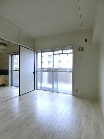 【洋室】 | ビレッジハウス秋喜2号棟 | 1-208の写真（間取同タイプ：イメージ）