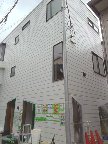 現在建築中です！