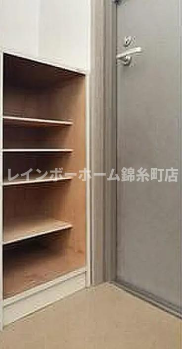 シャンテ両国の玄関