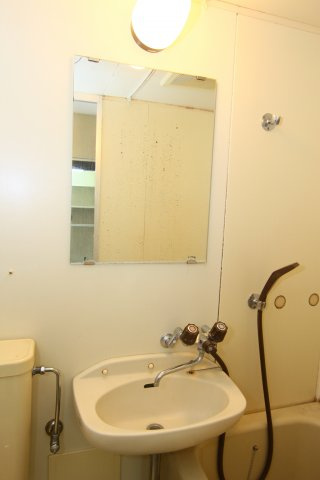 メゾン綱島高田町の洗面所|別部屋の参考写真です。