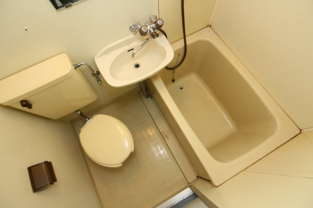 メゾン綱島高田町の洗面所|別部屋の参考写真です。