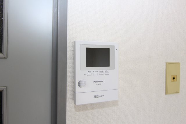 メゾン綱島高田町のセキュリティ|別部屋の参考写真です。