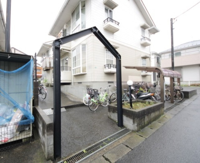 座間市ひばりが丘３丁目のアパートのその他共用部分
