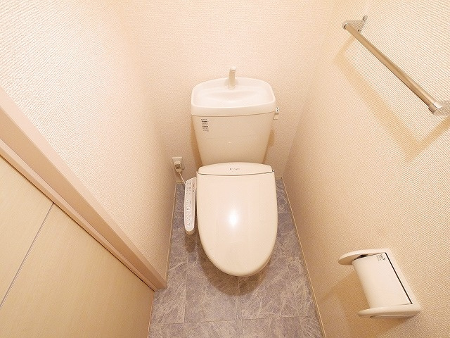 ソル ピーノ　Ｂ棟のトイレ|落ち着いたトイレです