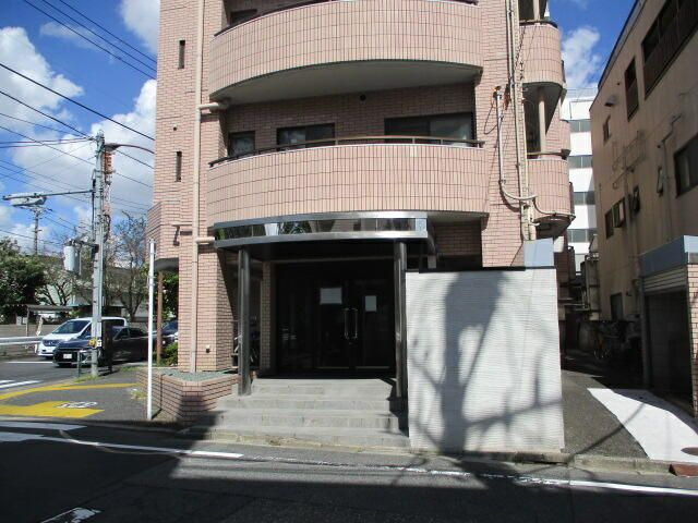 ＬｅｓＳｔａ平和台のエントランス