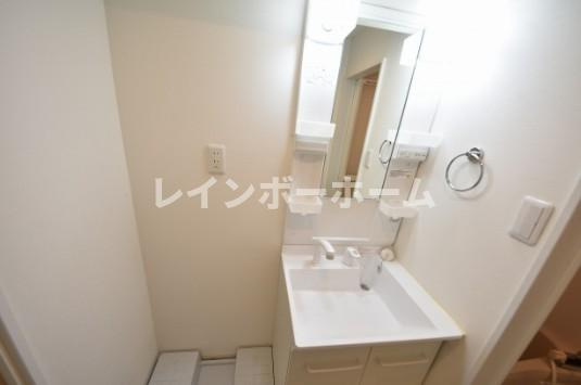CB川越ジュアンの洗面所
