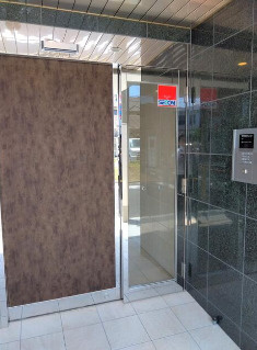 MAISONAKASHIのエントランス