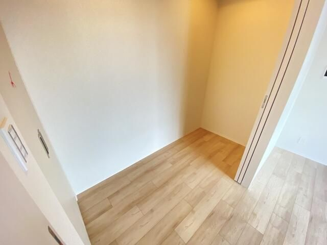 ＯＮＥ　ＲＯＯＦ　ＲＥＳＩＤＥＮＣＥ　ＮＩＳＨＩＮＩＰＰＯＲＩの寝室