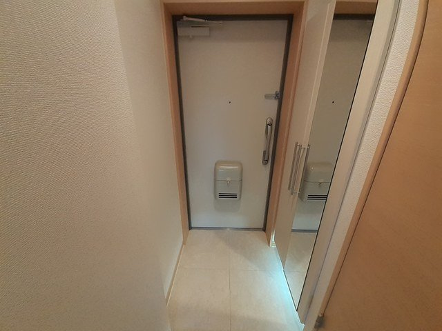 アヴニールの玄関