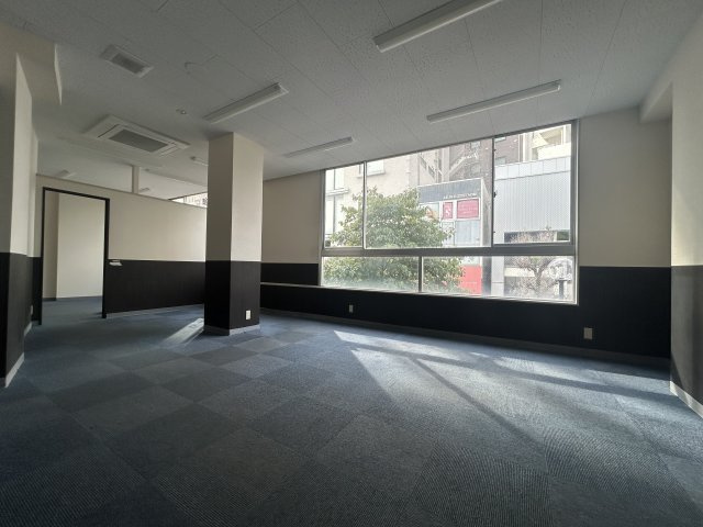 一二三堂ビルの内装