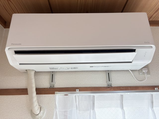 【設備】 | 新品のエアコンが付いてます。照明器具も設置されておりますので、すぐに生活が可能です！